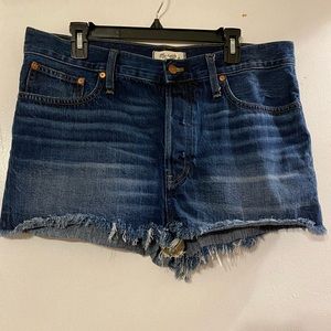 Madewell “The Dad Jean Short”